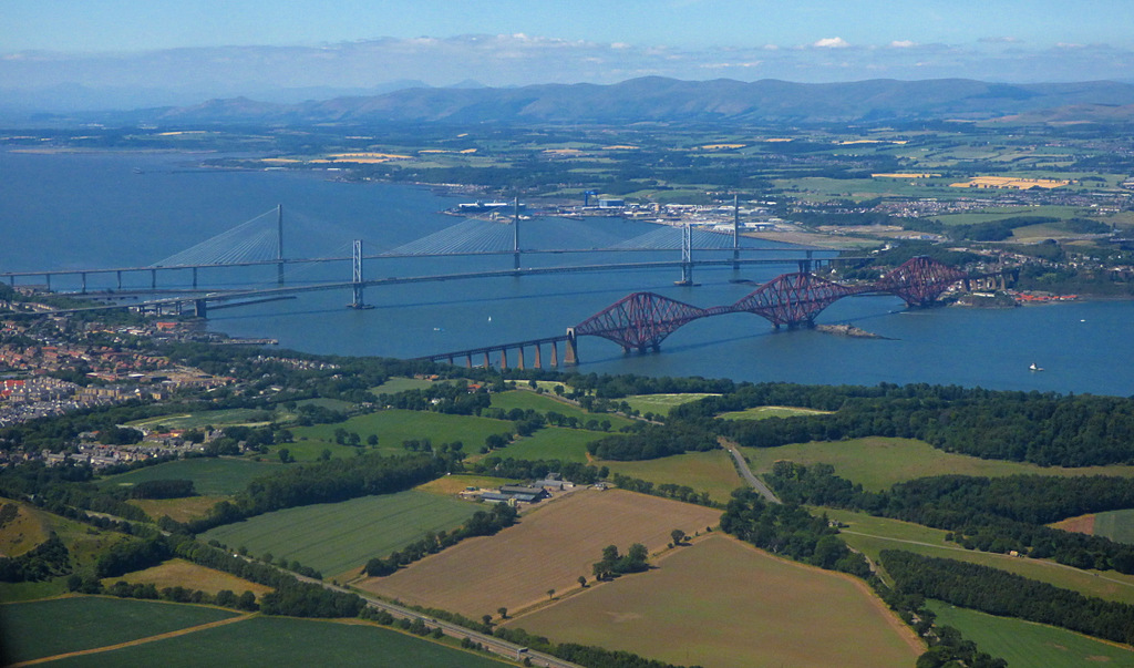 The_Forth_bridges_from_the_air_(geograph_5835049)